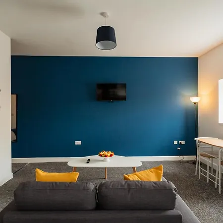 Legion House 8 * TEESSIDE