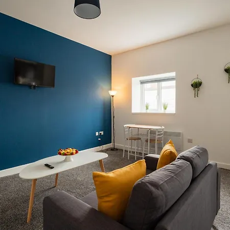 Legion House 8 *