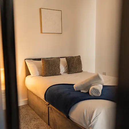 Legion House 8 Apartment